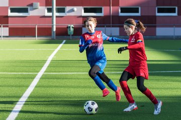 Bild 345 - wCJ Eimsbuettel - VfL Pinneberg : Ergebnis: 6:2